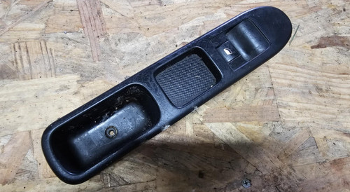 Commande bouton lève vitre