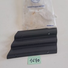 MERCEDES W124 : CACHE à GAUCHE pour PARE-CHOCS (124 885 01 23 /NEUF)