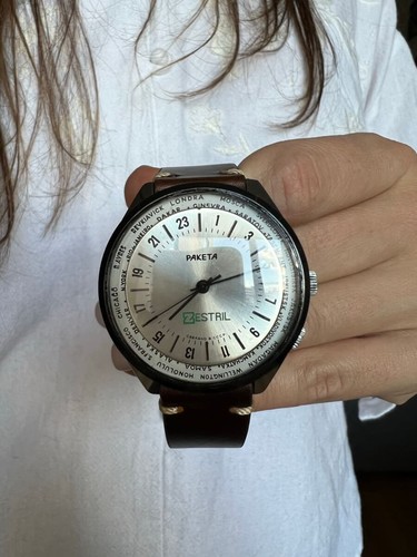 Montre raketa mouvement - raketa,