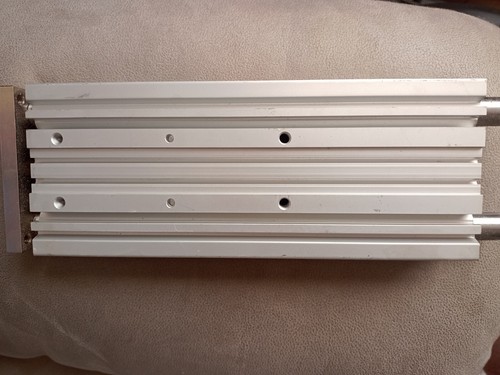 Vérin guidé pneumatique smc - vérin,