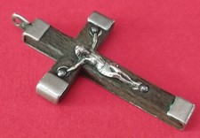 Ancien  petit Pendentif Croix Crucifix en metal et ebene