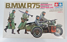 Maquette 1:35 TAMIYA BMW R75 German Motorcycle with side car - N°16