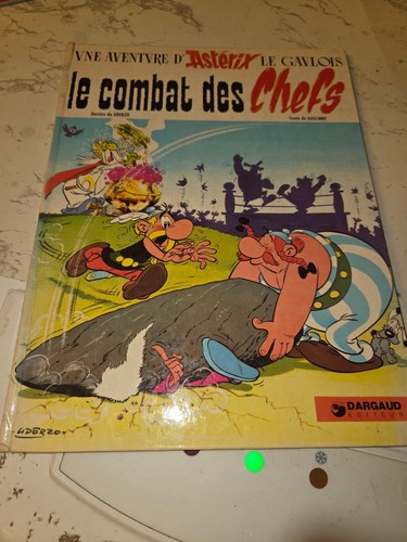 Asterix combat des - bd,