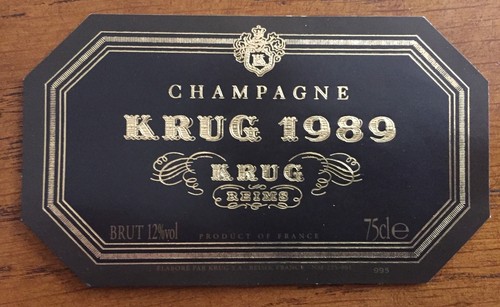 Une étiquette champagne - une,