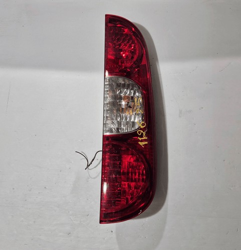 Feu arrière droit fiat doblo - feu,
