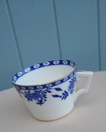 Minton delft coffee can 1870s - delft,