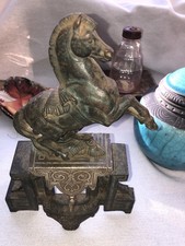 Magnifique Cheval Sur Socle 