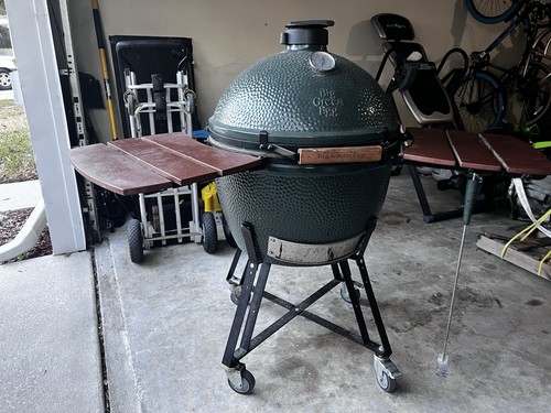 Big green egg - ceramic, kamado