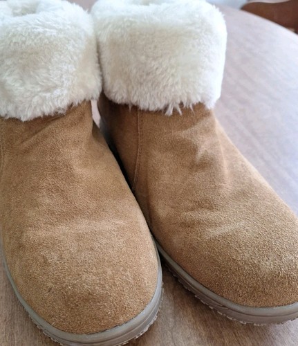 Nwot minnetonka suede - minnetonka, serpa