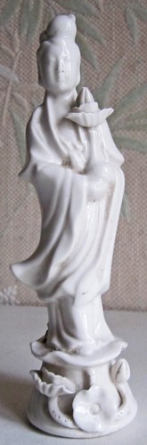 Guanyin statuette - guanyin,