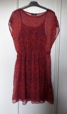 Robe COP. COPINE T. 3 (42F) bordeaux imprimés floraux bleus, sous-robe, ceinture