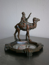 Cendrier Art Déco Statuette Méhariste Métal patiné Souvenir Algérie Ancien