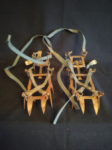 Paire crampons vintage - paire,