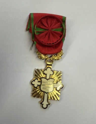 Belle médaille chevalier - belle,