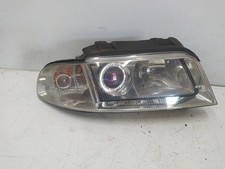 8D0941004AK phare droit pour