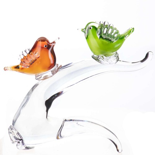 Sculpture oiseaux sur une - sur,