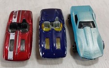 Lot de 3 petites voitures