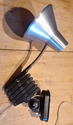 Lampe ciseaux accordéon - ciseaux,
