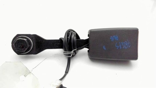 Attache ceinture avant gauche
