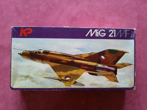 Maquette 72 avion - kp,