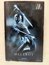 SIDESHOW COLLECTIBLES HELLBOY