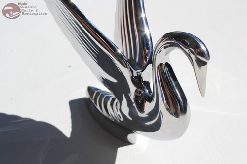 Chrome swan novelty hood - chrome,