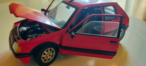 Solido peugeot 205 - 1/18,