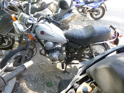 Piece yamaha 125 jante - sr,