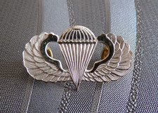 INSIGNE MILITAIRE BREVET PARA