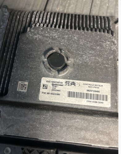 Calculateur moteur peugeot - calculateur,