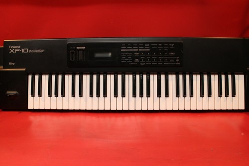Uesd roland synthesizer - roland, xp-10