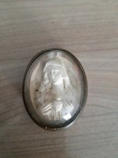 Platre Ou Ecume De Mer? Ancien Cadre Laiton Verre Bombée.marie.