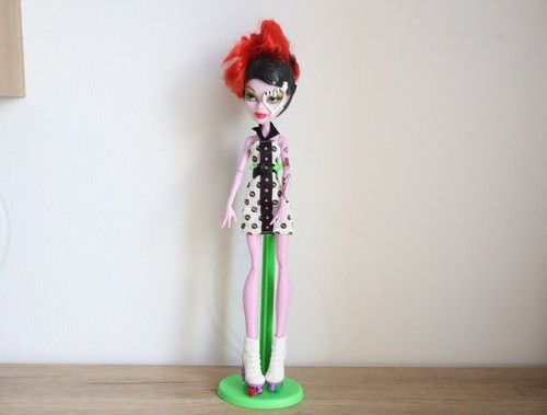 Monster high operetta roller