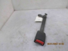 Ancrage ceinture avant droit 3B0858472DFCN Volkswagen PASSAT IV BREAK