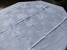 Linge Ancien NAPPE  De Mariage A Broder En Damassé De Soie Bouquets De Bourgeons