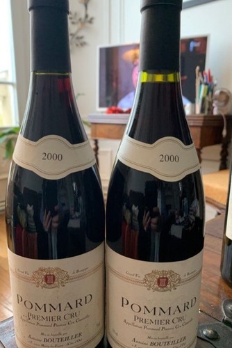 Bouteilles de pommard - bouteilles,