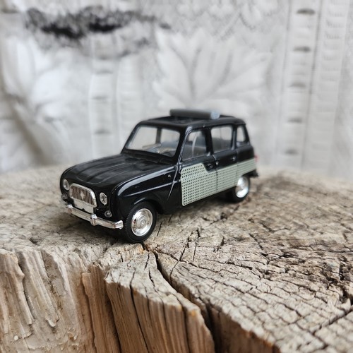 R919 voiture miniature 1 43 - -,