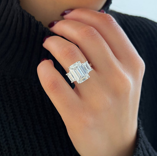 Bague diamant taille émeraude