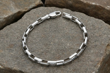 Fred bennett box - fred, chain