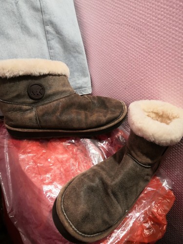 Bottines fourrées - 🎀,