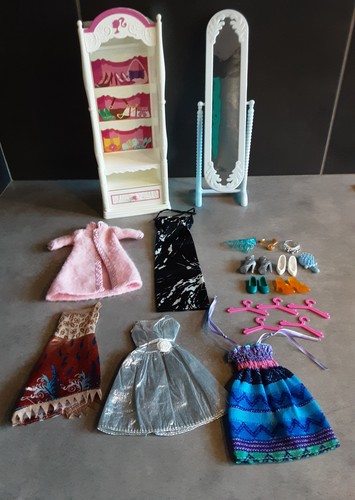 Lot meubles vêtements - vêtements, et