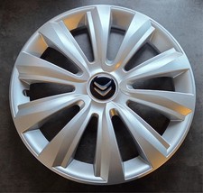 4 enjoliveurs Neuf pour