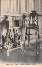 37 LANGEAIS CHAISES D ENFANTS