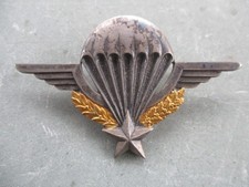 (1) Rare insigne militaire brevet parachutiste numéroté 283*** Para Guerre Armée
