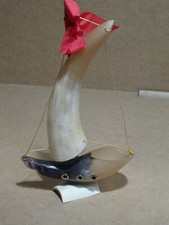 Bateau en corne véritable