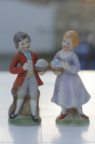 Lot personnages biscuit - de,