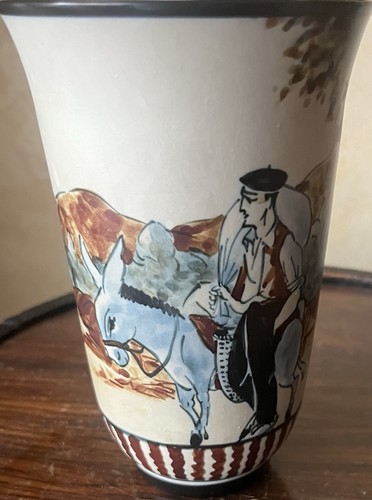 Vase cornet paysan basque - -,