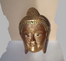 Masque en bois de Boudha belle dorure (feuille d'or ?)