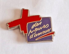 PIN'S ARTHUS BERTRAND -  Don sang. Preuves d'amour violet