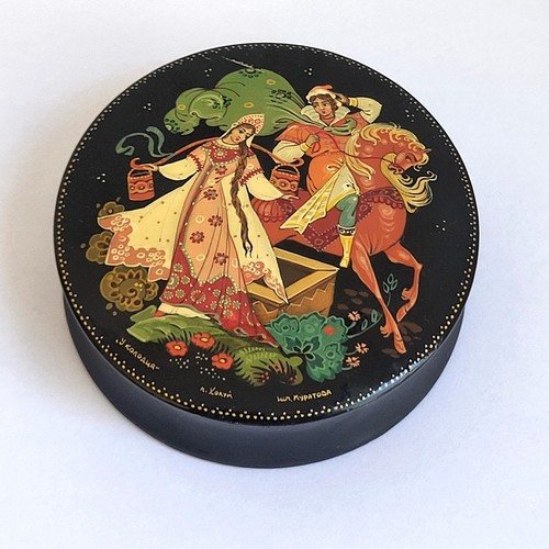 Petite boite laquée russe - laquée, de